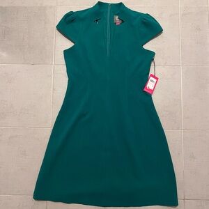 Vince Camuto | 6 | green